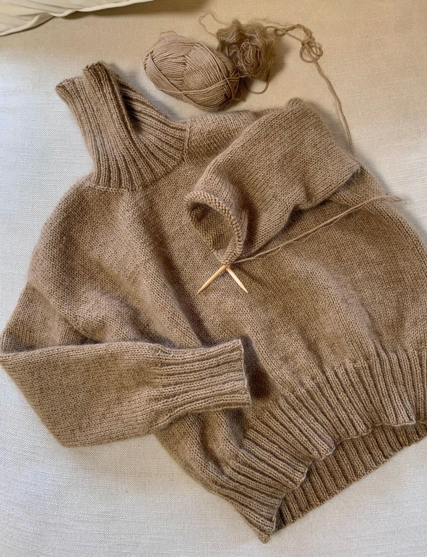 Reina Sweater